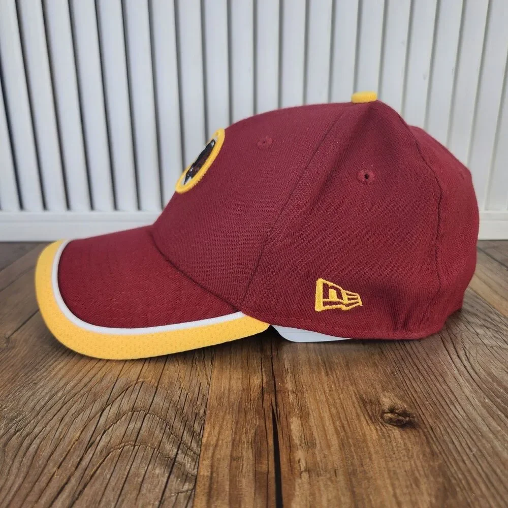 Washington Redskins New Era 39thirty Fitted S/M Hat Cap Burgundy Gold NFL Sports